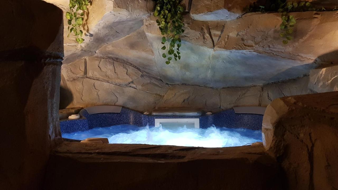 Le Lodge Origin Sainte-Suzanne Luaran gambar