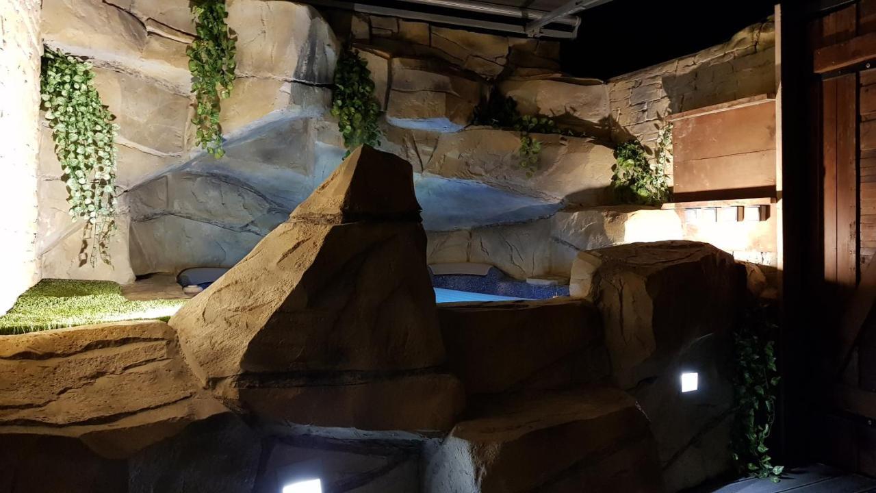 Le Lodge Origin Sainte-Suzanne Luaran gambar